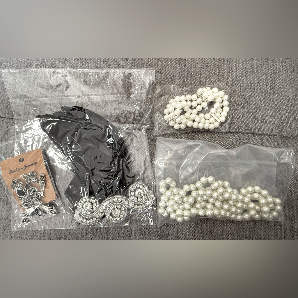Nwot Vintage Accessories Set
